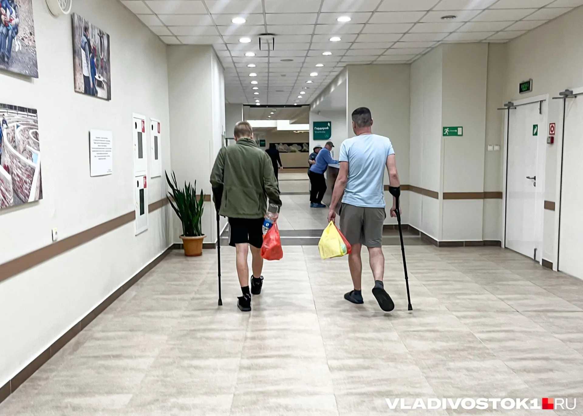 В Приморье завершён тендер на строительство пристройки к госпиталю ветеранов на улице Новожилова, 19. Контракт оценён в 164 400 652 рубля, подрядчик должен обновить изыскания, скорректировать проектную документацию и ввести объект в эксплуатацию.