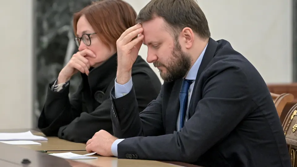 Власти обсуждают возможную замену главы Центробанка и перераспределение её полномочий: обсуждаются кандидаты, варианты раздела функций регулятора и последствия для экономики на фоне прошлогоднего роста ставок и замедления роста.