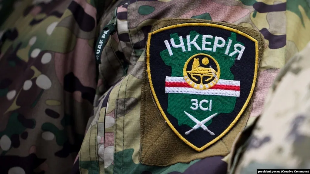 Росфинмониторинг добавил «Чеченскую Республику Ичкерию» и её зарубежные структуры в список террористов и экстремистов после решения суда в Грозном, а её лидеру Ахмеду Закаеву в России вменяют создание террористического сообщества и участие в боевых действиях на стороне Украины.