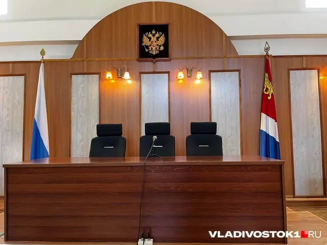 Арбитраж Приморского края расторг соглашение о статусе резидента свободного порта Владивосток: компания не вложила ни рубля из запланированных 205 млн рублей в строительство круглогодичной туристической базы в Находке. Суд также взыскал с фирмы госпошлину в 50 тысяч рублей.