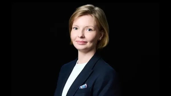 С 1 сентября владельцы доменов в зонах .ru, .рф и .su будут обязаны проходить идентификацию через госпортал ЕСИА. Новые правила заставляют компании пересмотреть управление цифровыми активами и подготовить портфели доменов.