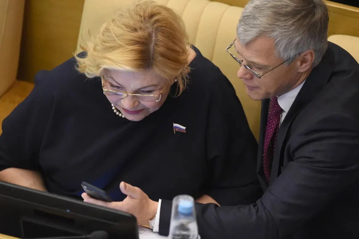 Валерий Гартунг из Челябинской области оказался одним из двух депутатов, проголосовавших против обращения Госдумы по удару в Старобельске; спикер назвал голосование «техническим сбоем».