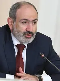 Премьер-министр Армении объявил о мерах поддержки производителей, потерявших доходы из‑за запретов и проверок при экспорте овощей, ягод и другой продукции в Россию; также планируется помощь компаниям в повышении качества и поиск альтернативных рынков сбыта.