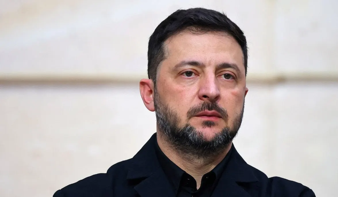 Президент Украины раскритиковал слова Путина на ПМЭФ, назвав их «слабым ответом», и предложил временное прекращение огня и прямые переговоры на нейтральной площадке.