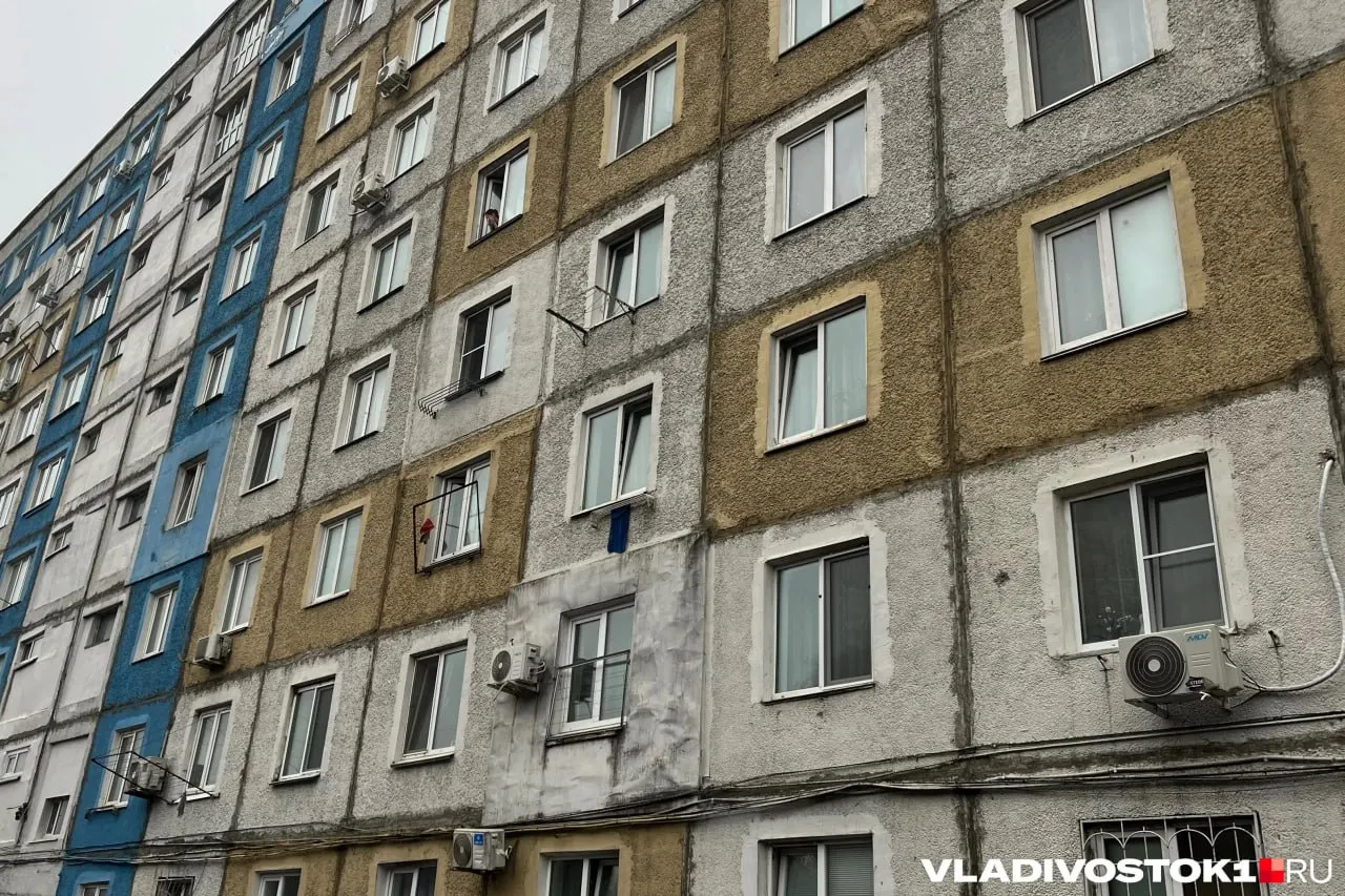 Предложения долгосрочной аренды во Владивостоке увеличились свыше 80% за три года. Новые квартиры вытесняют гостинки и коммерческое жильё, усиливается конкуренция и снижаются цены.