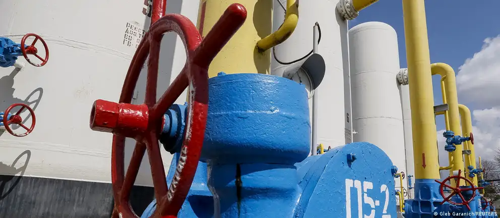 Киев не продлил контракт на транзит российского газа, с 1 января 2025 года поставки через Украину остановлены. Наибольший ущерб испытывает Молдова; другие страны организовали альтернативные маршруты.