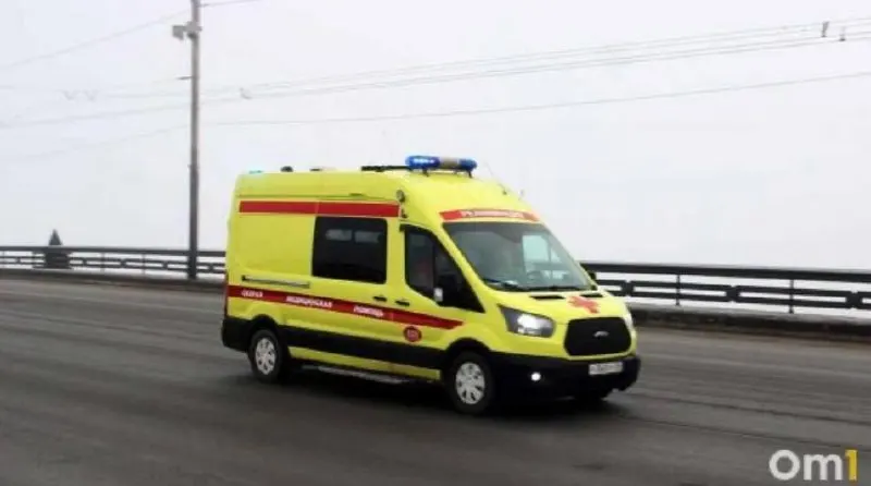 Утром 15 июня мать обнаружила 12‑летнего сына без признаков жизни в квартире. По данным Минздрава Приморского края, врачи связывают смерть с курением вейпа; правоохранительные органы проводят проверку.