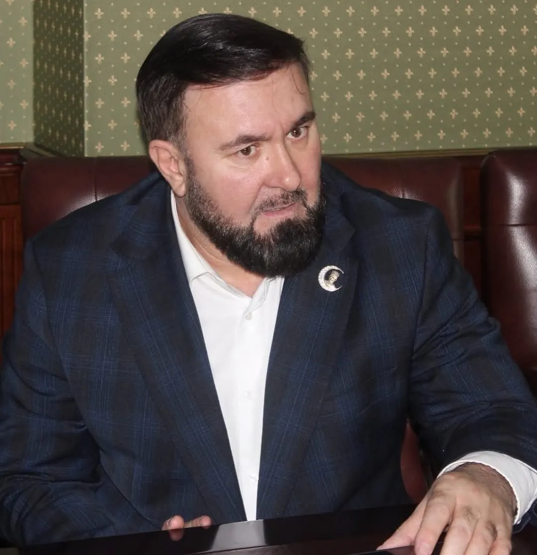 В распоряжении от 26 июня президент отметил Мансура Солтаева грамотой за «укрепление законности и защиту прав граждан». Ранее он обвинял правозащитников и фигурировал в деле о пропавшей девушке.