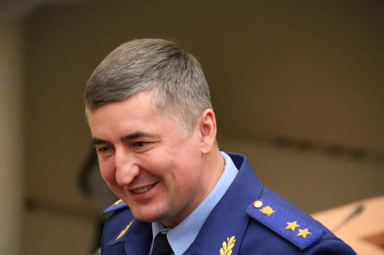 Президент подписал указы: Сергея Филипенко перевели в Воронежскую область на пятилетний срок, а Романа Пантелеева назначили прокурором Саратовской области. Документы вступили в силу 28 июня.