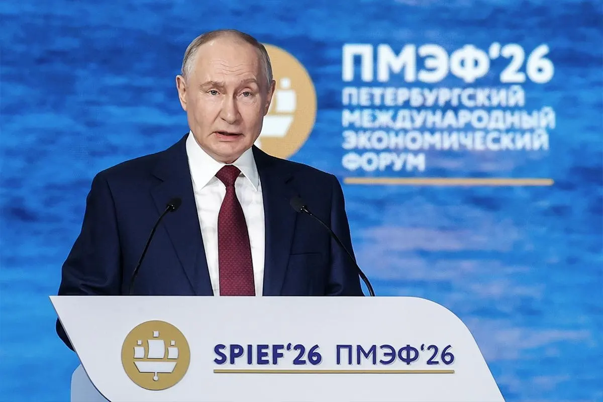 Президент России заявил, что не видит смысла в личной встрече с украинским лидером на нынешнем этапе, раскритиковав открытое письмо и потребовав конкретных договоренностей прежде, чем вести переговоры.