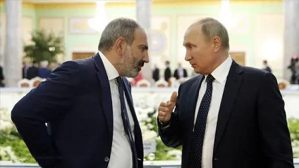 Премьер Армении заявил, что ограничения на экспорт товаров армянского происхождения противоречат нормам ЕАЭС и призвал принять меры; в разговоре также обсудили возможный референдум о вступлении в ЕС или сохранении в составе ЕАЭС.