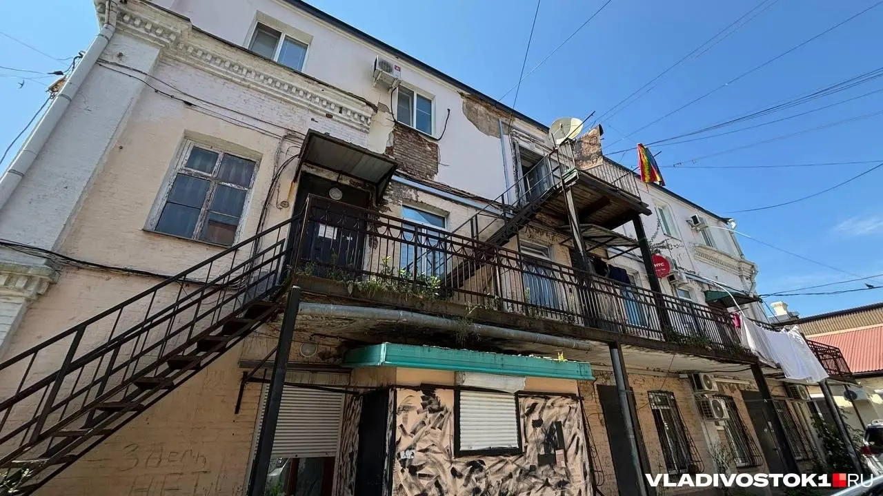Жилые дома в ансамбле на улице Адмирала Фокина, включая «Дом Штабеля» (Адмирала Фокина, 9б и 9в), официально внесены в список памятников регионального значения — под охрану попали фасады, декоративные элементы и интерьеры.