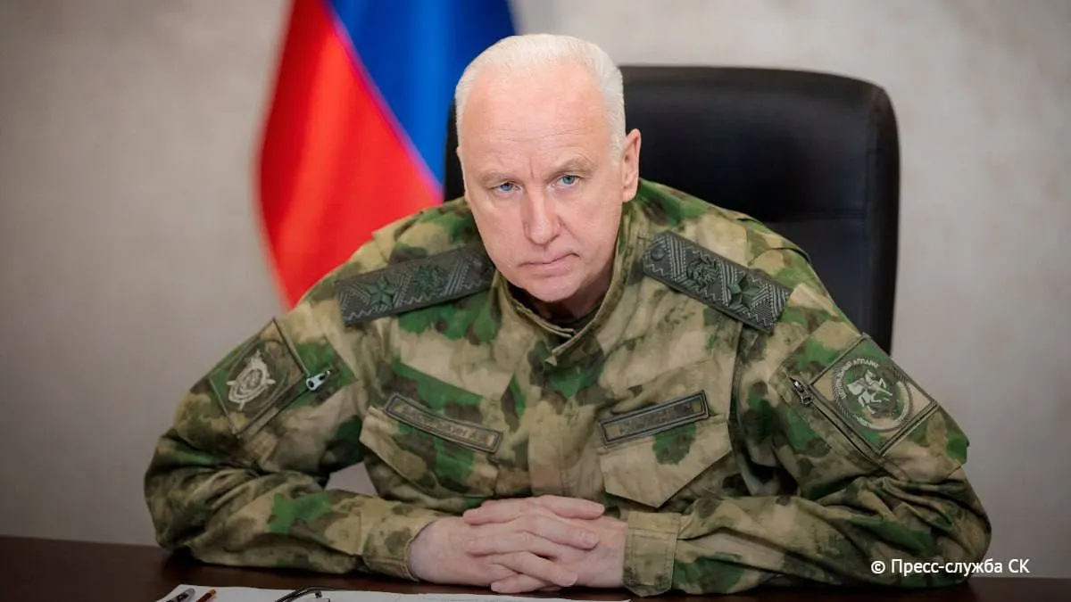 Глава Следственного комитета доложил о 1 472 погибших (включая 45 детей), более 6,7 тыс. раненых и ущербе свыше 1 трлн рублей; треть смертей зафиксирована в апреле–июне 2026 года.