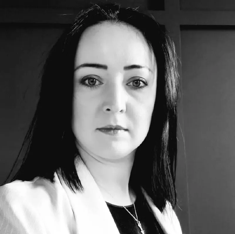 Конституционный суд признал, что взрослые дети имеют право инициировать лишение родительских прав родителей, совершивших над ними насилие в детстве. Ранее суды часто отказывали в таких исках из‑за формального подхода.