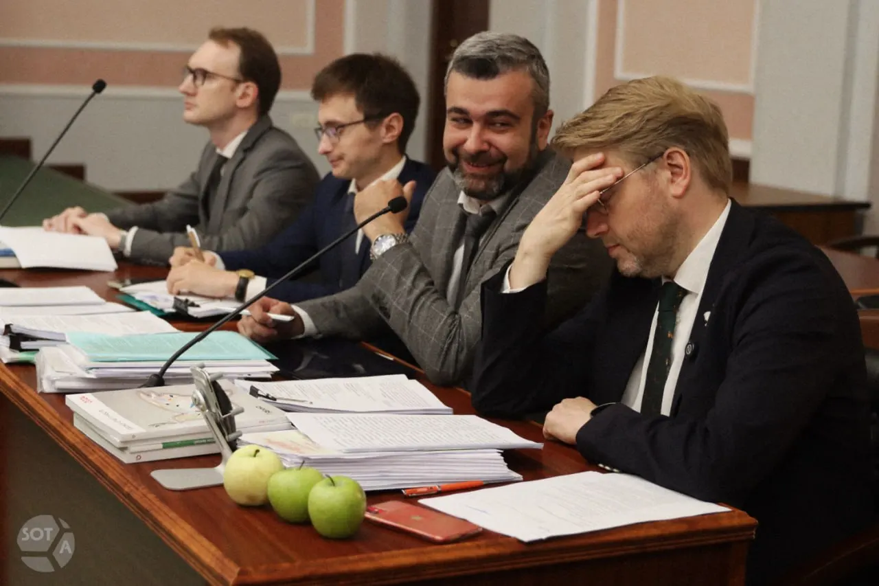 Юрист от Родины изложил в Верховном суде суть предъявленных претензий к партии: нарушения агитации в соцсетях, использование материалов без разрешения и призывы к прекращению войны.