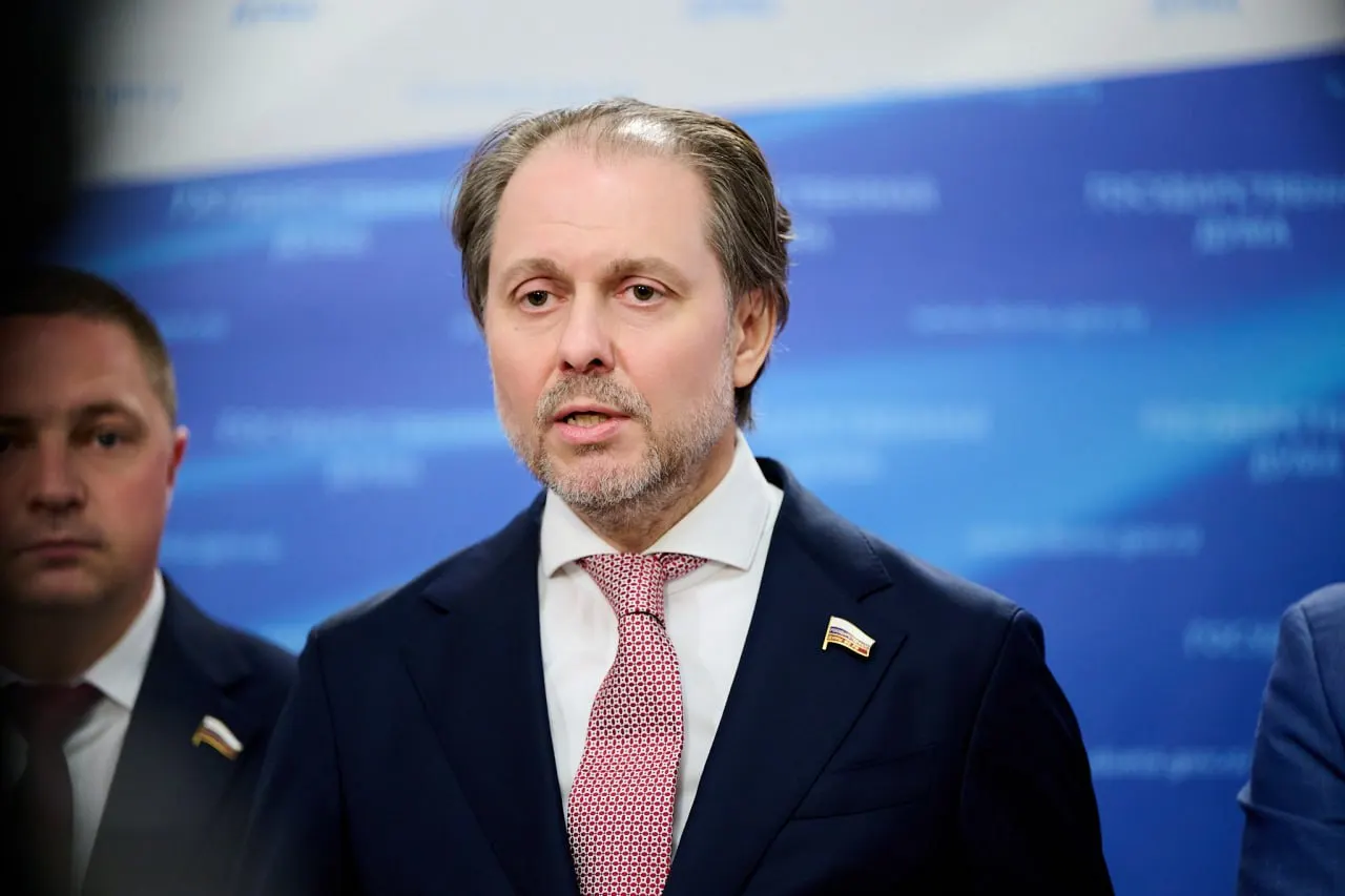 Назначено руководство профильного комитета; у нового главы нет профильного медицинского образования и он имеет опыт в экономике и региональном управлении.