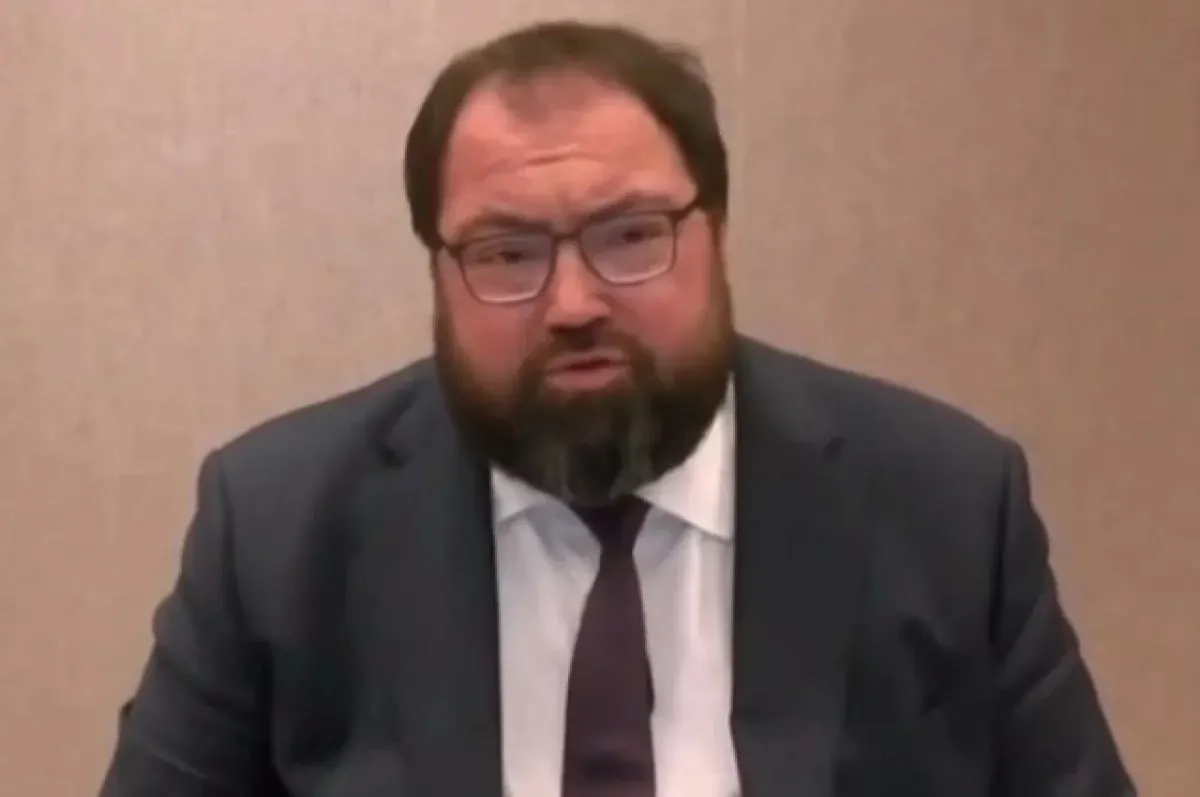 Министр Максут Шадаев сообщил о возможном влиянии нового механизма проверки разработчиков на установку российских приложений на Android и о мерах по минимизации рисков.