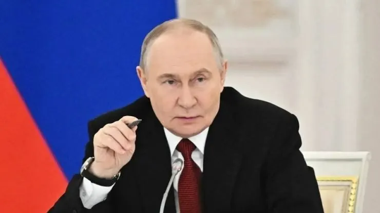 Президент подписал указ о передаче компаний «Нестле Кубань» и «Нестле Россия» во временное управление компанией «Л.Е.В. Менеджмент» и их долей.