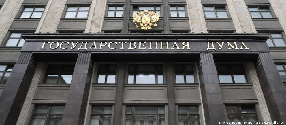 Кандидаты от партии и советники Явлинского сохраняют участие по одномандатным округам; кампания сопровождается давлением, арестами и угрозами. План — усилить работу на региональном уровне.