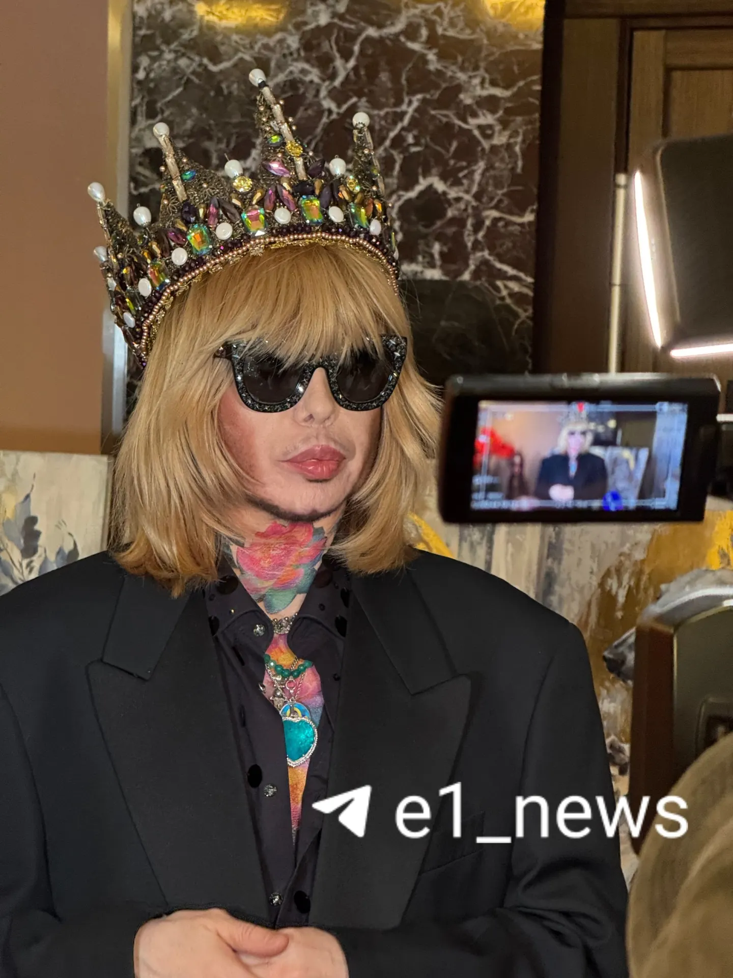 На фестивале в регионе представлена отечественная одежда; участники со всей страны, поддержка отечественного производства и федеральный масштаб мероприятия.