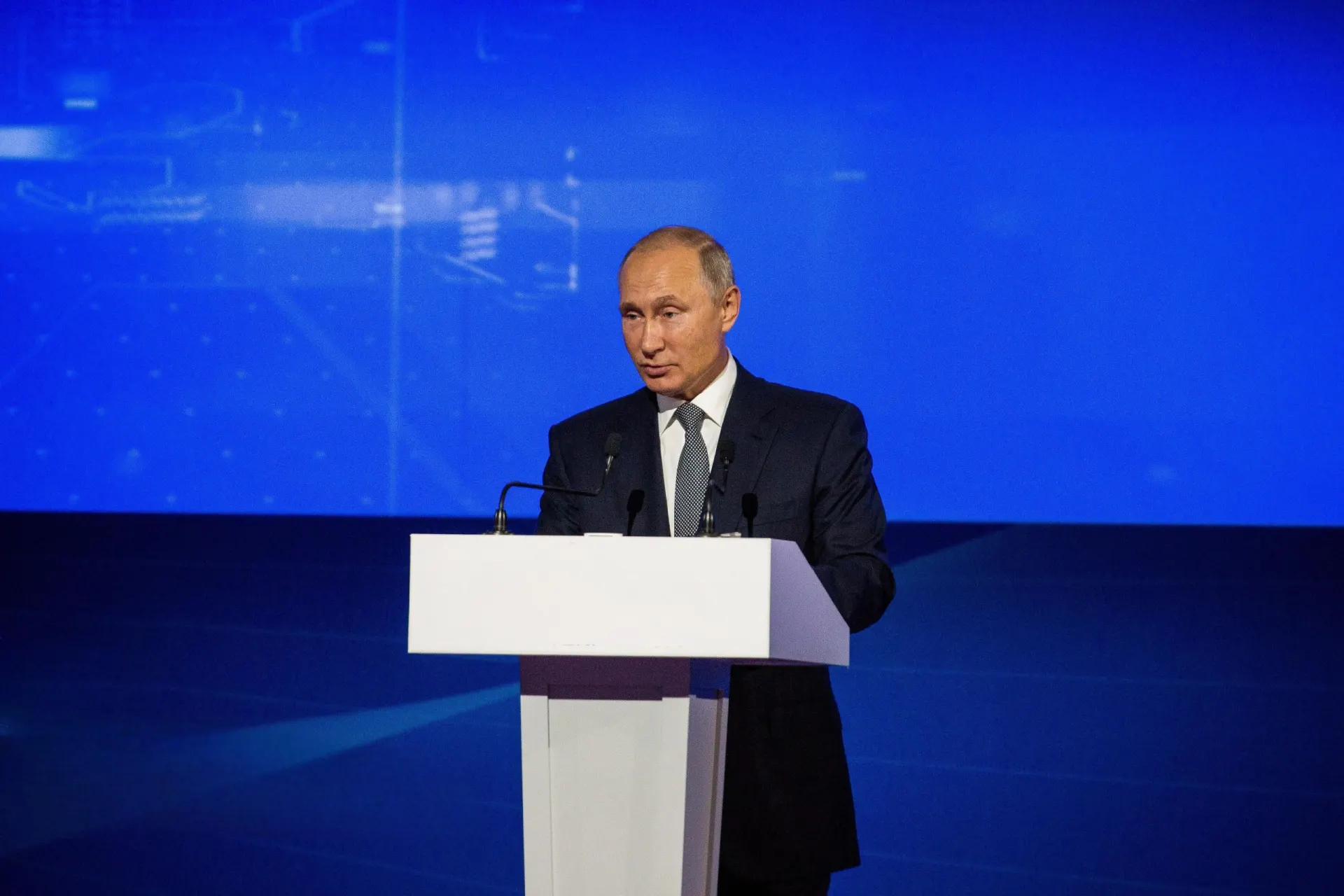 Президент затронул тему переговоров по Украине и ключевые задачи СВО во время выступления на Валдайском форуме.