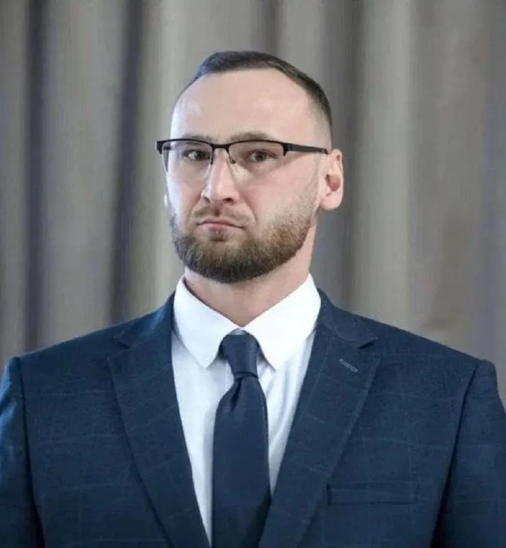 Олег Митрофанов стал временно исполняющим обязанности министра ЖКХ Приморья; назначение вступит в силу завтра.