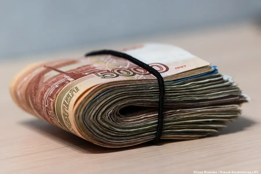 Объем кредитования физическим лицам в регионе превысил 212,8 млрд руб., рост 24% год к году; совокупный портфель — 263,4 млрд руб.; рост связан со снижением ключевой ставки до 14%.